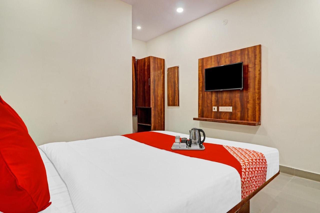 Hotel O Night Eye Haïdarabad Extérieur photo