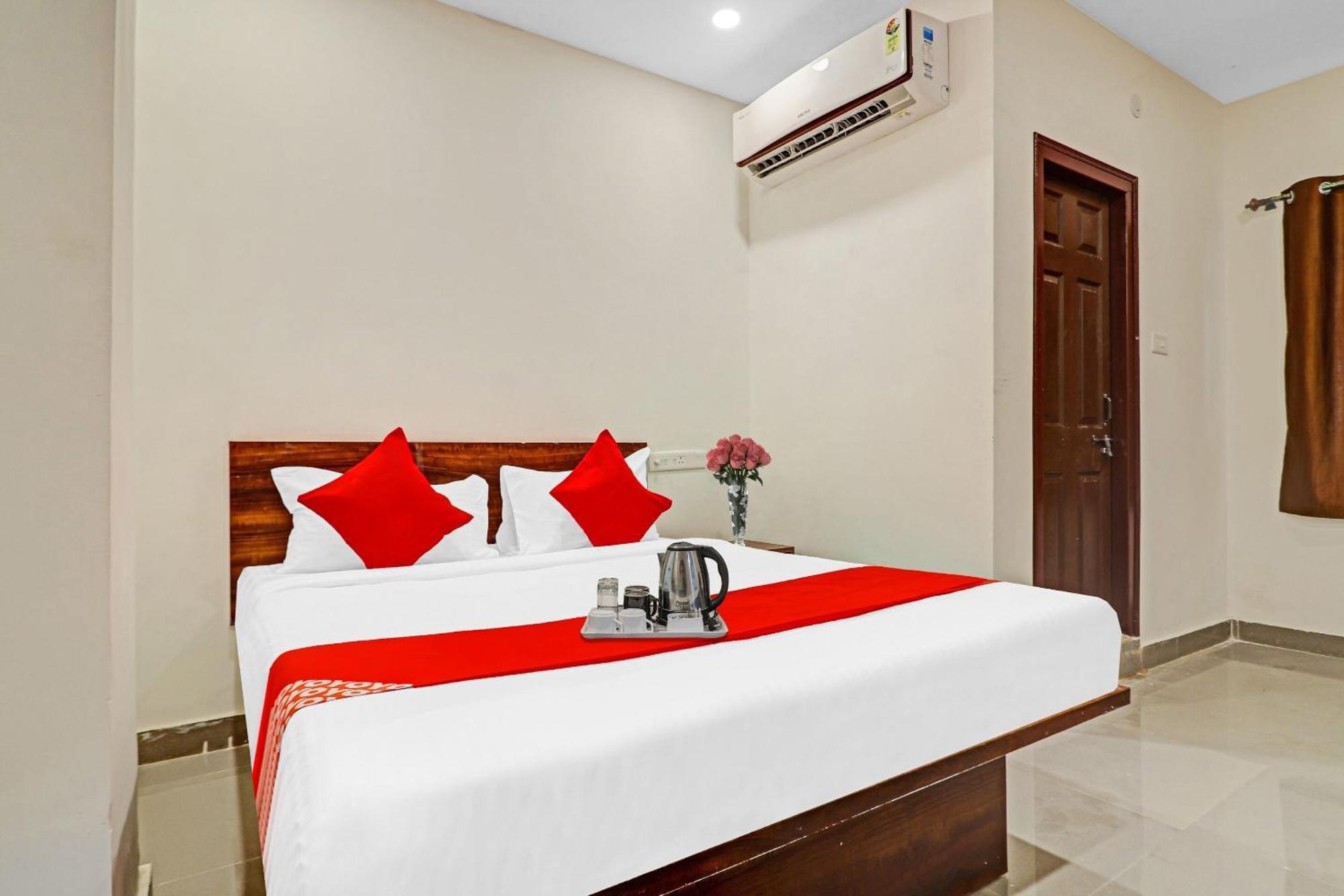 Hotel O Night Eye Haïdarabad Extérieur photo