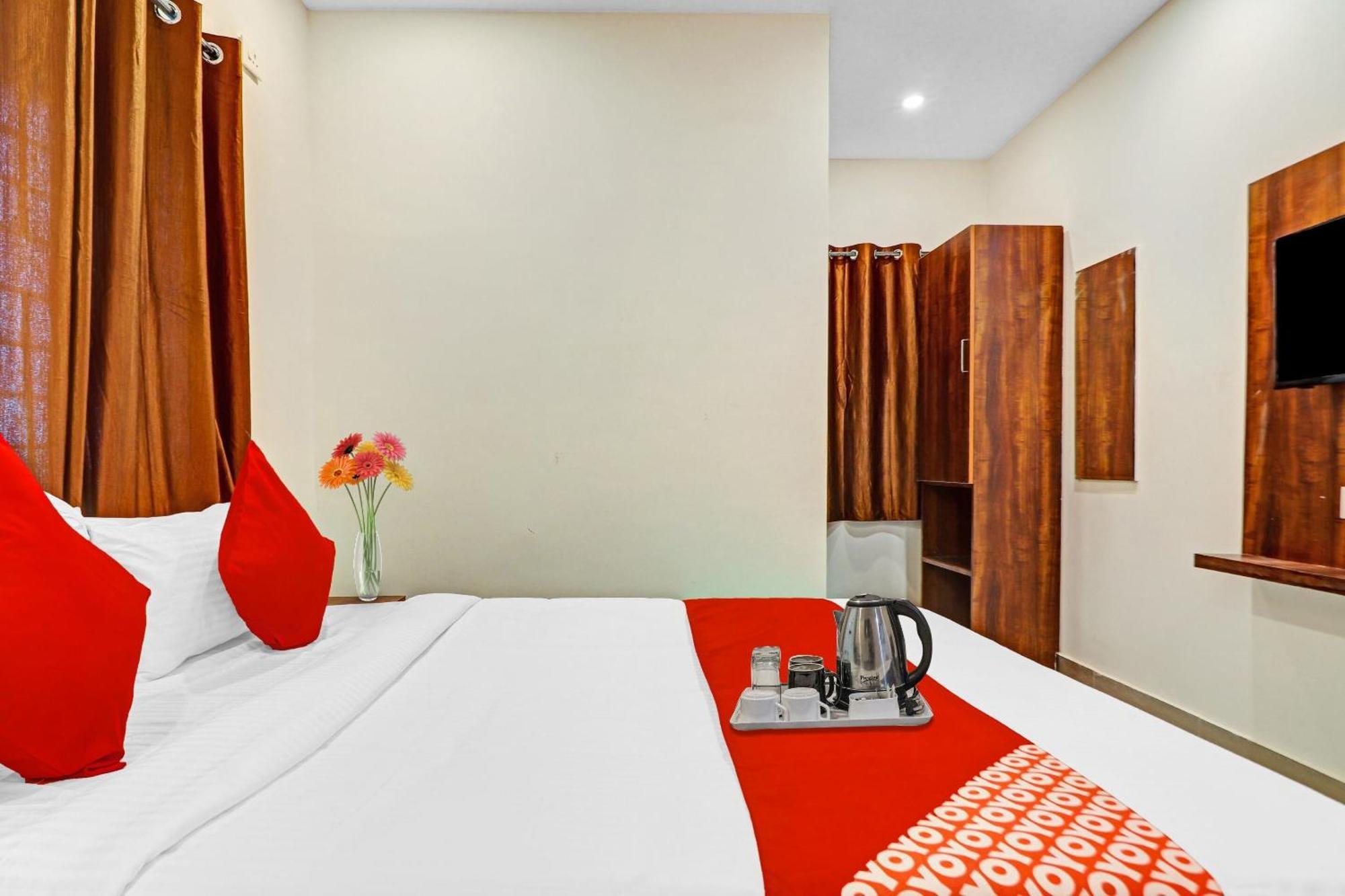 Hotel O Night Eye Haïdarabad Extérieur photo