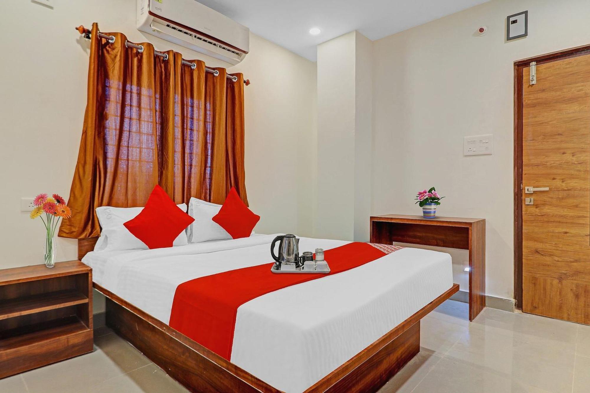 Hotel O Night Eye Haïdarabad Extérieur photo